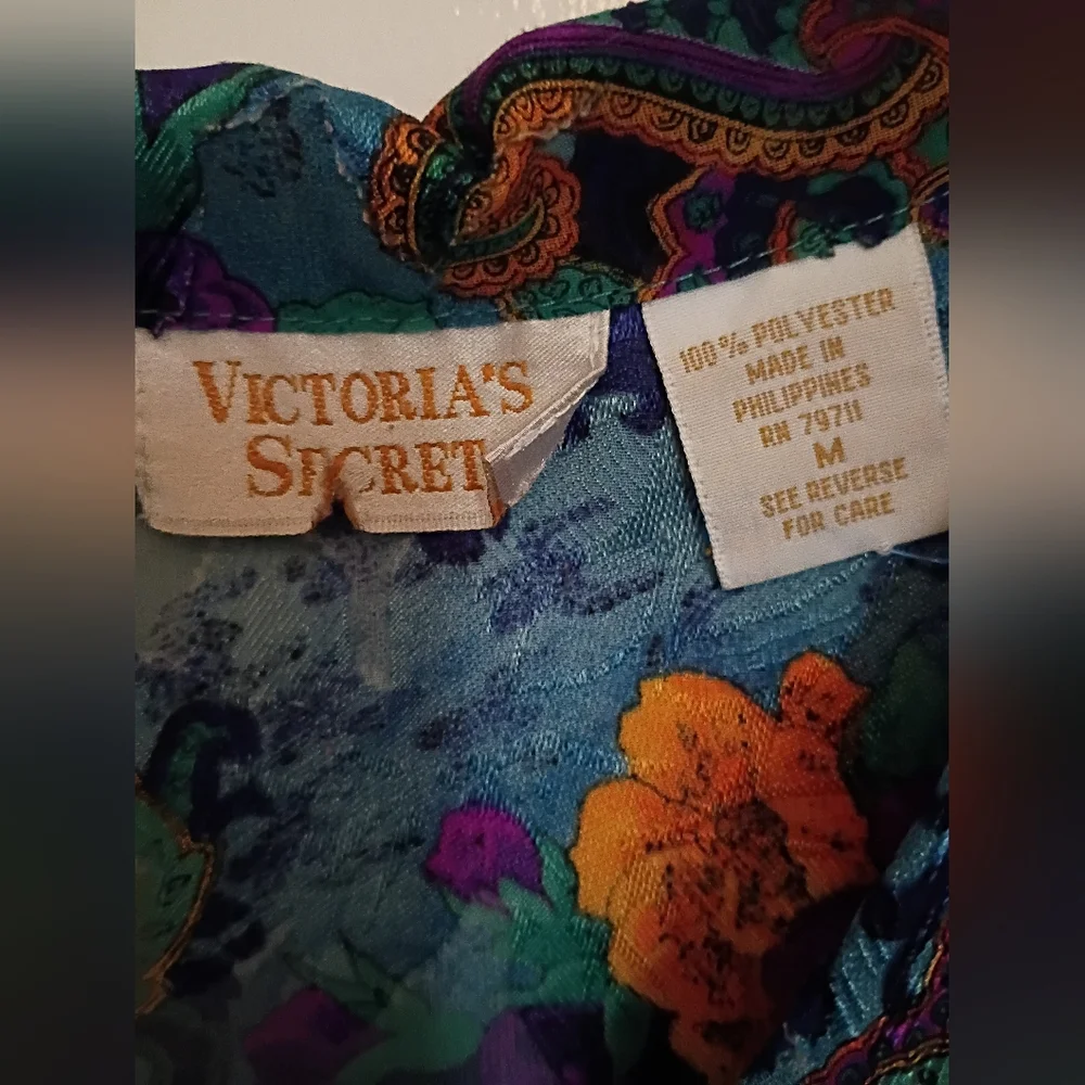 Victoria Secret Gold Label Floral Patterned Women's Sleep Wear Sz‎ M